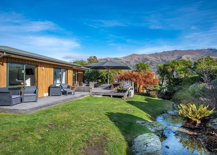 Wanaka Springs Lodge